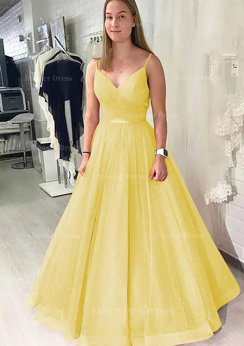 Ball Gown Long/Floor-Length Sparkling Tulle Prom Dress With Pleated