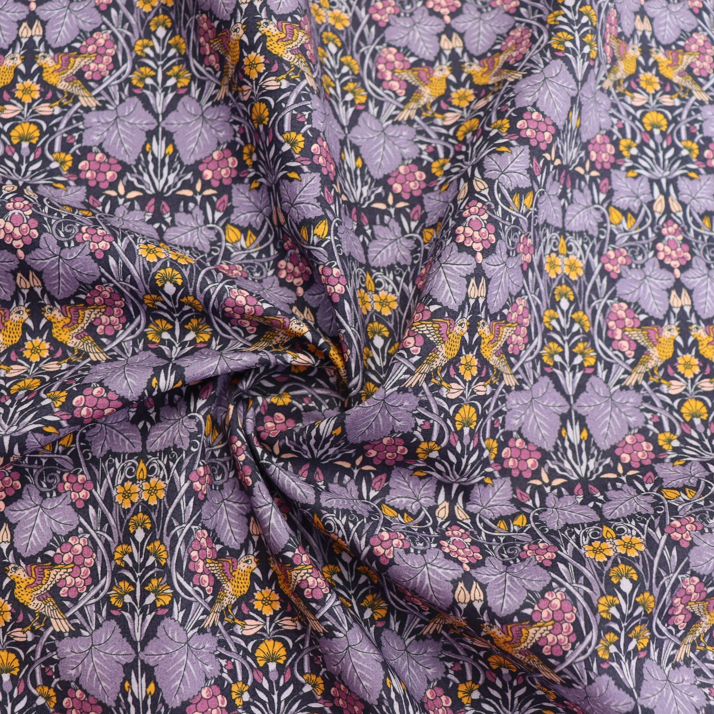 Liberty Fabrics - Vine Thief - Piccadilly Cotton Poplin - SALE